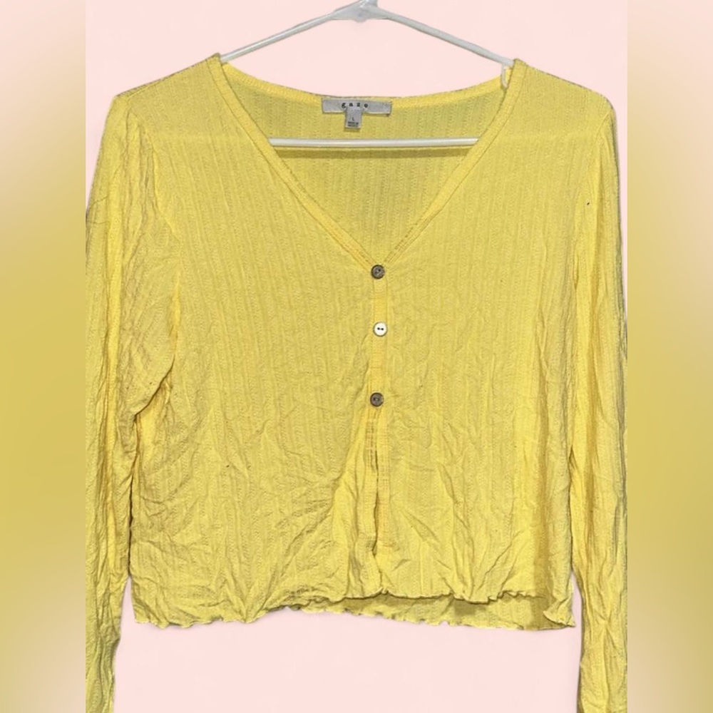 Elegant Yellow V-Neck Buttoned Blouse